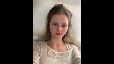 Media: everydayy Stripchat 2025-07-13 02:39:00