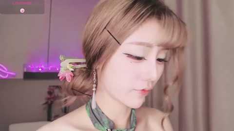 Media: kiki__2025 Stripchat 2025-07-13 13:18:00