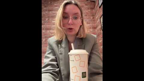 the_snowwhitee @ stripchat on 20250713
