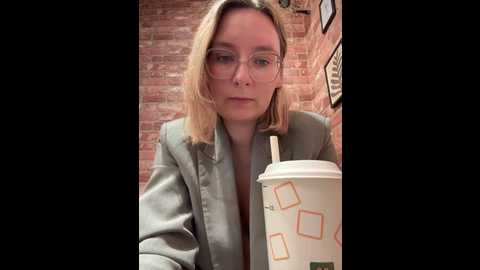 the_snowwhitee @ stripchat on 20250713