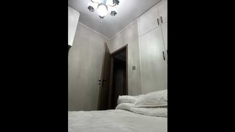 xiaoqiao_ss @ stripchat on 20250713