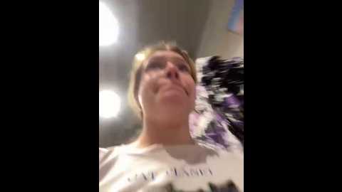 Media: honey___hot Stripchat 2025-07-14 14:11:00