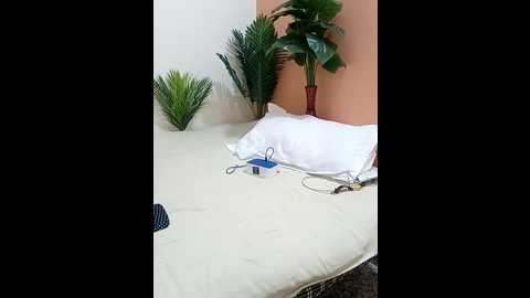 Media: shalu_g Stripchat 2025-07-14 15:28:00