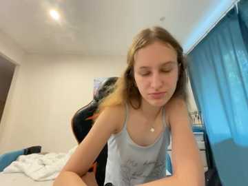 eva_angel3 @ stripchat on 20250715