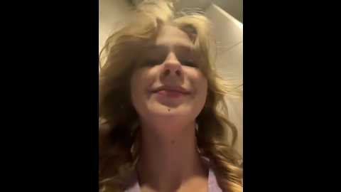 julie_cutie @ stripchat on 20250715