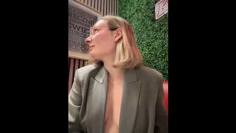 the_snowwhitee @ stripchat on 20250715