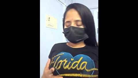 Media: hot_honey77 Stripchat 2025-07-16 09:18:00