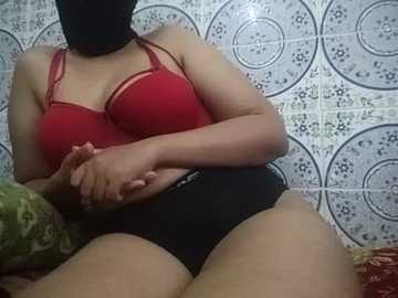 maya_arab_ @ stripchat on 20250716