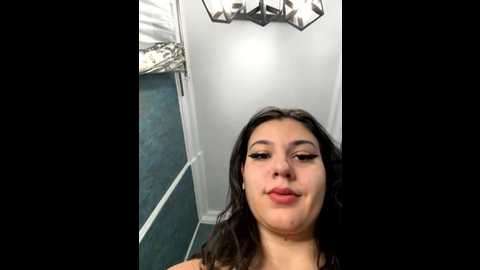 Media: redasshottie Stripchat 2025-07-16 03:02:00