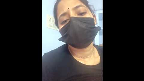 Media: hot_honey77 Stripchat 2025-07-17 03:34:00