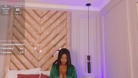 Media: lola_king Stripchat 2025-07-17 04:42:00