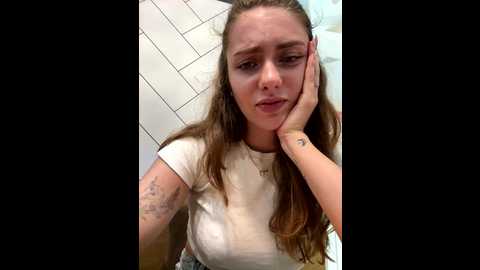 Media: mariid Stripchat 2025-07-17 07:38:00