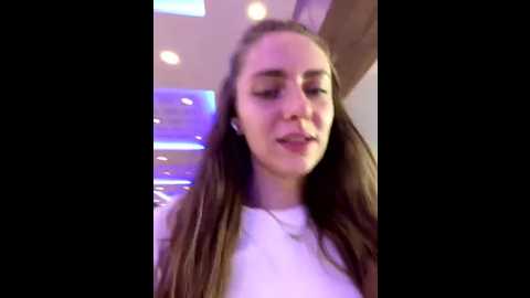 Media: mariid Stripchat 2025-07-17 07:52:00