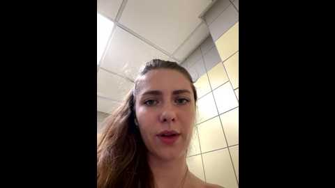 Media: mariid Stripchat 2025-07-17 08:12:00