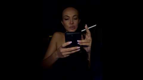 Media: amiraaluxe Stripchat 2025-07-18 01:33:00