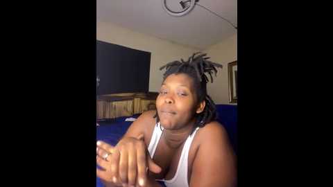 Media: anitasweetzzz Stripchat 2025-07-18 07:28:00