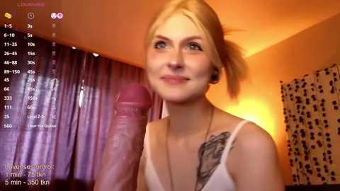 Media: emily__mooree Stripchat 2025-07-18 09:16:00
