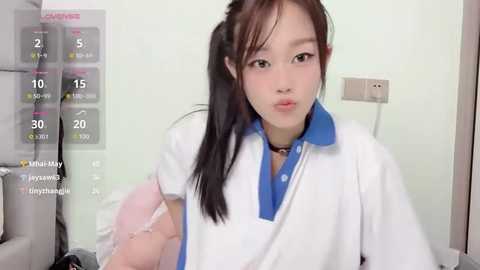 yueyue2003 @ stripchat on 20250718