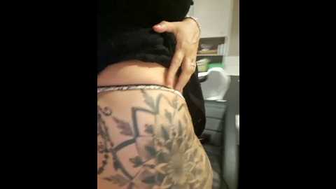 zoe_87 @ stripchat on 20250718