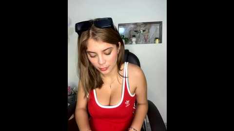 Media: _alice_1 Stripchat 2025-07-19 22:01:00
