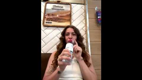 Media: mariid Stripchat 2025-07-19 07:05:00
