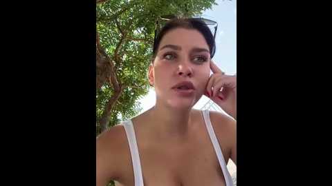 Media: kikiwatson Stripchat 2025-07-20 09:12:00