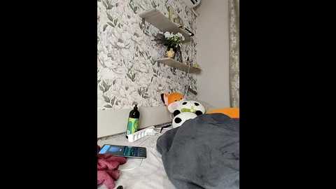 Media: lola_hale Stripchat 2025-07-20 19:07:00