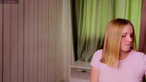 vondahollars @ stripchat on 20250720