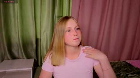 vondahollars @ stripchat on 20250720