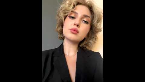 Media: kellykeler Stripchat 2025-07-21 16:01:00