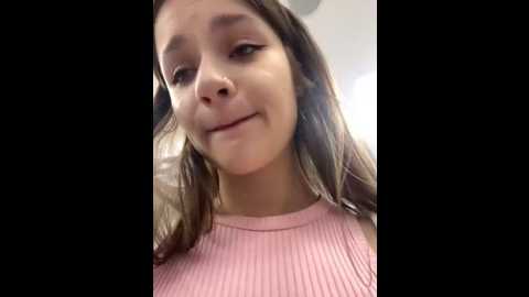 Media: kittyqueeny Stripchat 2025-07-22 09:58:00