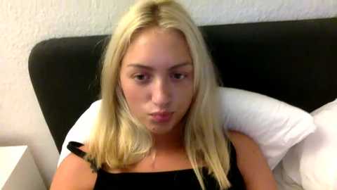 Media: kitty_swetty Stripchat 2025-07-23 21:45:00