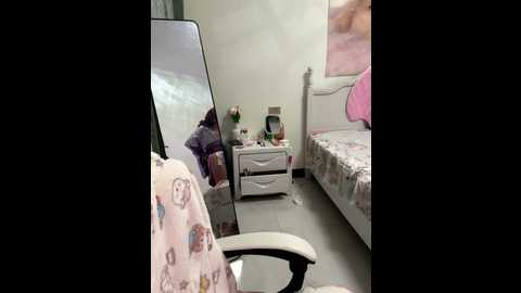 Media: mimi9420 Stripchat 2025-07-23 16:19:00
