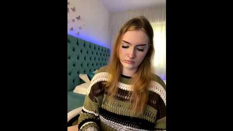 Media: _chlo__e Stripchat 2025-07-24 12:42:00