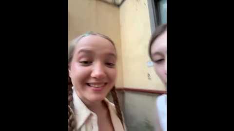 Media: bambi_lu Stripchat 2025-07-26 18:02:00