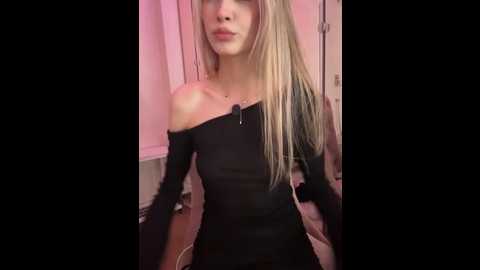 Media: bellasecrett Stripchat 2025-07-28 18:50:00