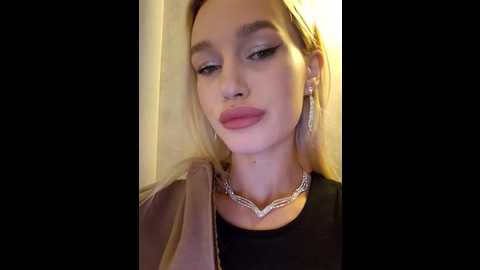 Media: kristinadane Stripchat 2025-07-28 03:14:00