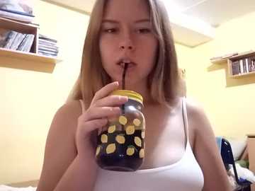 tomyris_yuki @ stripchat on 20250731