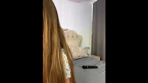 bella_suns @ stripchat on 20250801