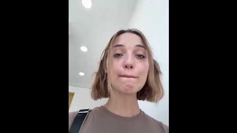 Media: dollytall Stripchat 2025-08-02 09:35:00