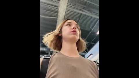 Media: dollytall Stripchat 2025-08-02 10:34:00