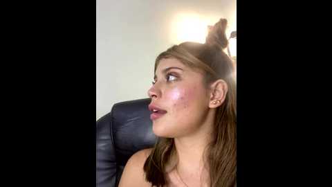Media: _alice_1 Stripchat 2025-08-03 04:07:00