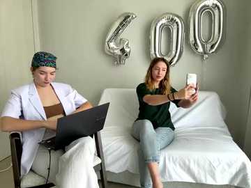 nura_n_sarah @ stripchat on 20250803