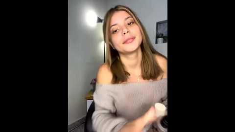 Media: _alice_1 Stripchat 2025-08-04 21:04:00