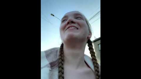 Media: bambi_lu Stripchat 2025-08-04 02:30:00