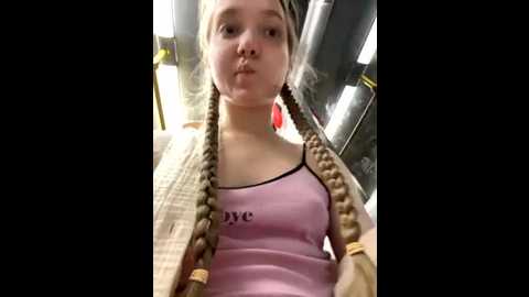 bambi_lu @ stripchat on 20250804