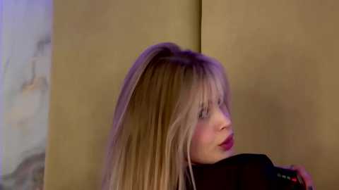 Media: bellasecrett Stripchat 2025-08-04 15:30:00