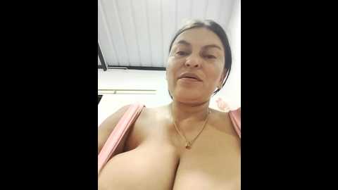 horny_mommy_dirty @ stripchat on 20250804