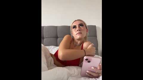 petite_poppy_xox @ stripchat on 20250805
