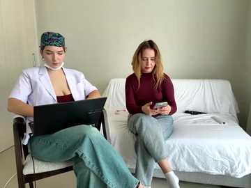 nura_n_sarah @ stripchat on 20250806